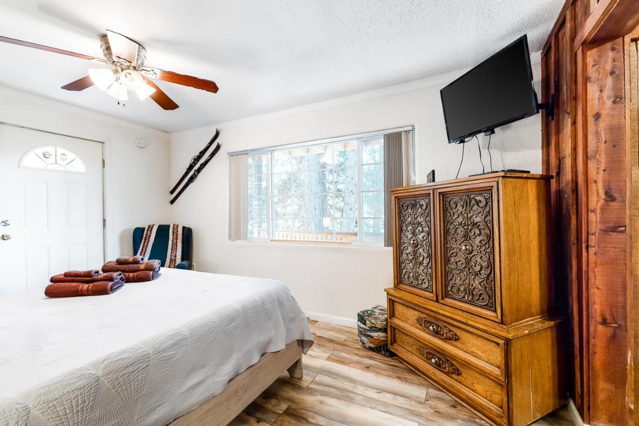 Alpine Dream Villa Crestline Екстериор снимка
