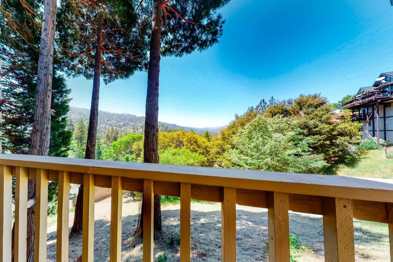 Alpine Dream Villa Crestline Екстериор снимка